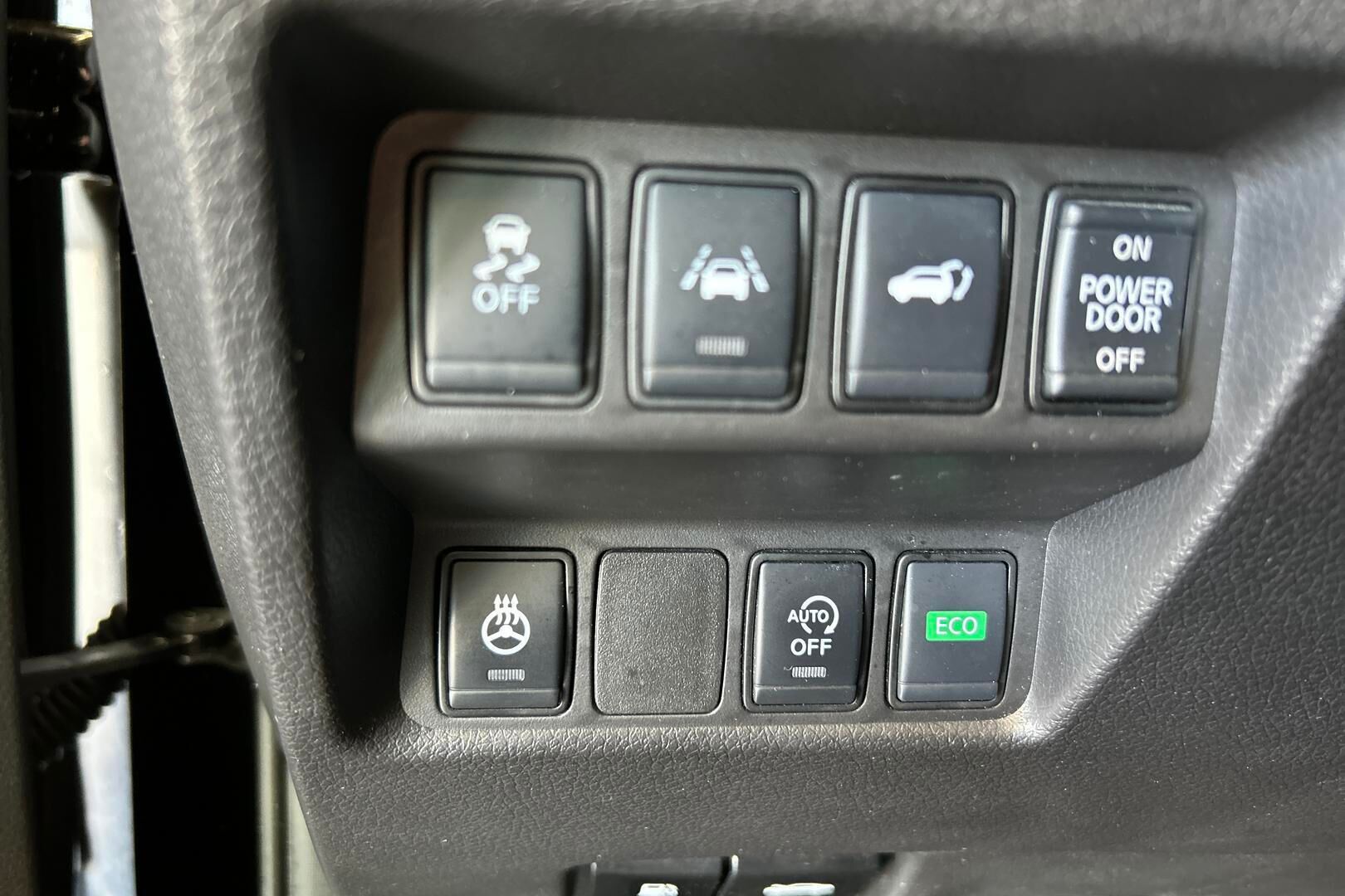 Nissan X-Trail iso kuva 27