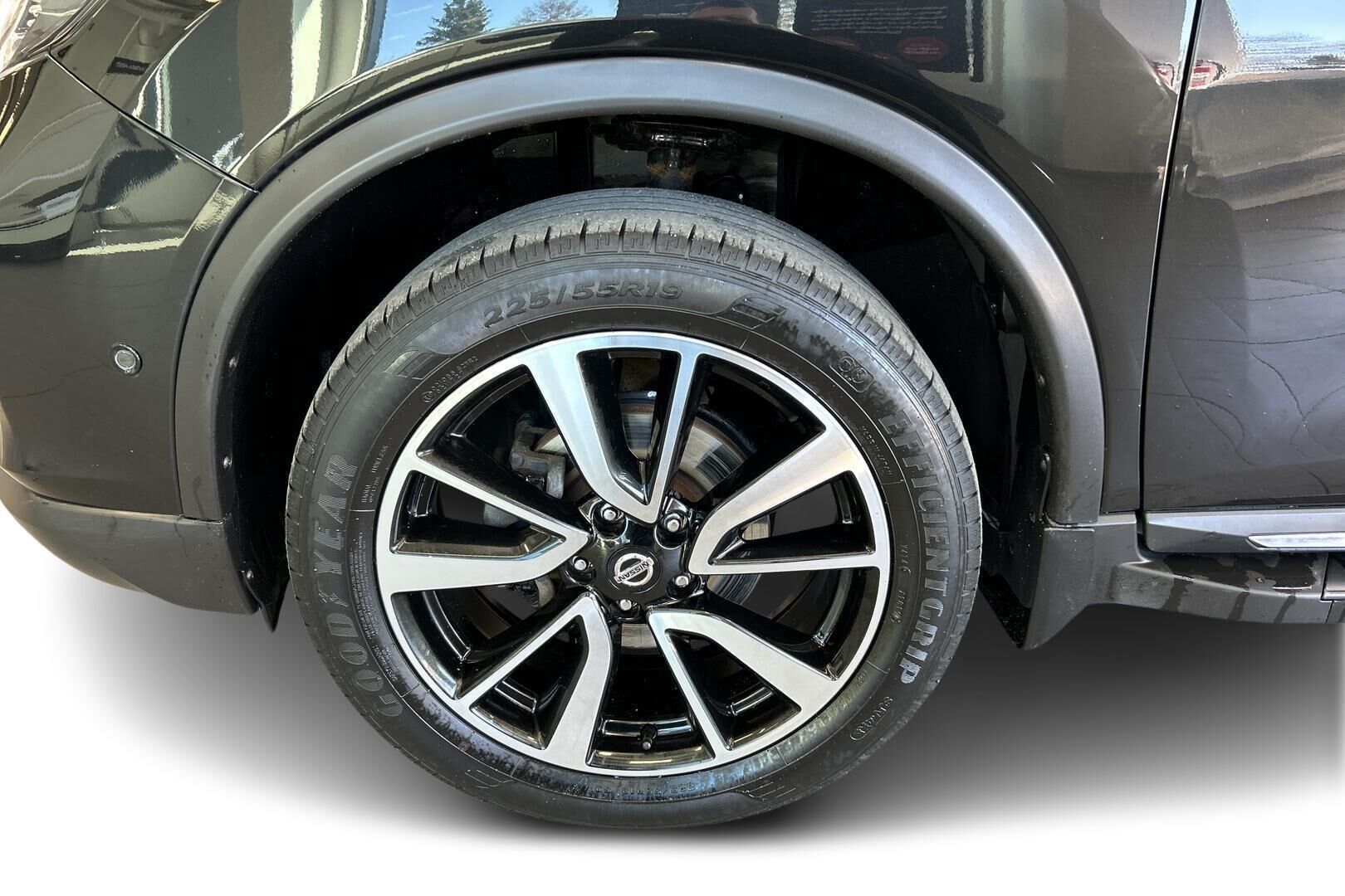 Nissan X-Trail iso kuva 30