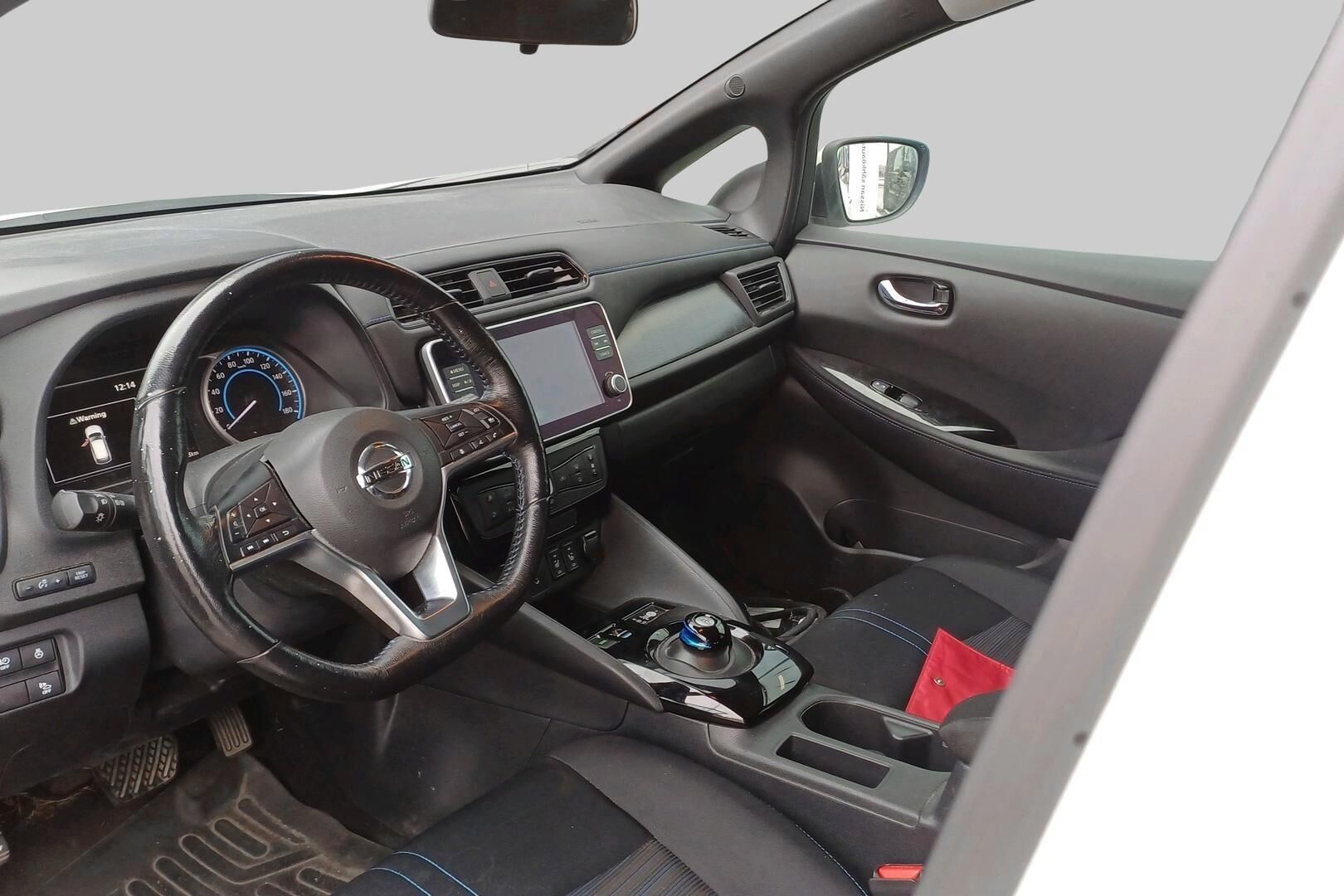 Nissan Leaf iso kuva 3