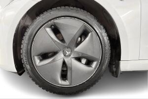 Tesla Model 3 esikatselu 12