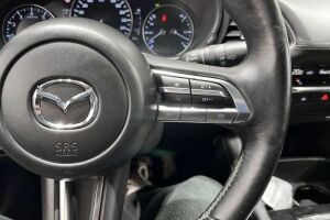 Mazda 3 esikatselu 20