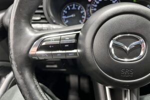 Mazda 3 esikatselu 21