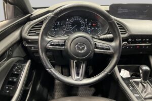 Mazda 3 esikatselu 26