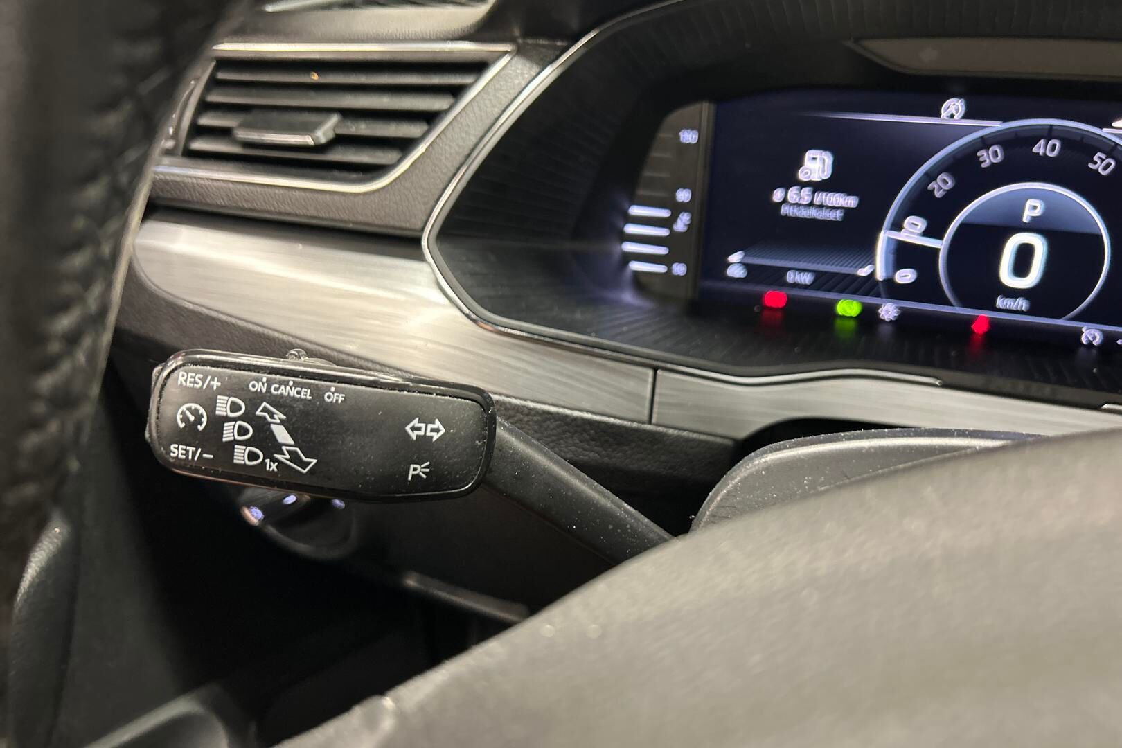 Skoda Superb iso kuva 23