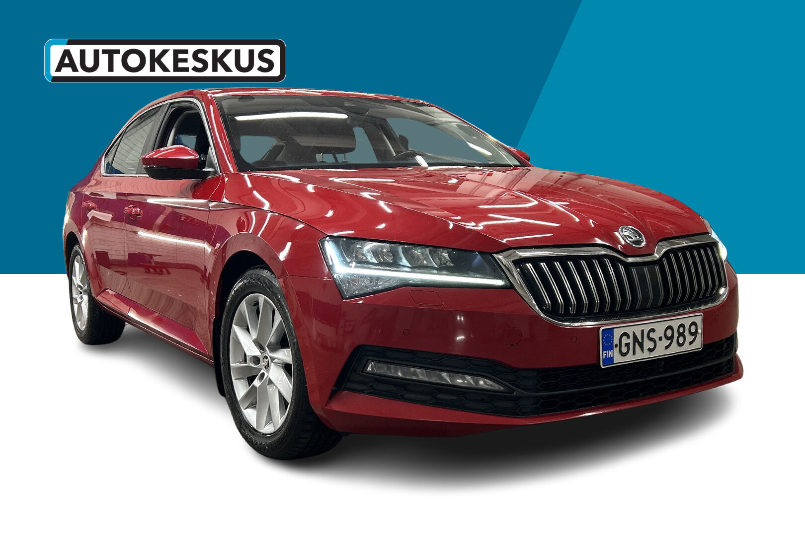 Skoda Superb iso kuva 3