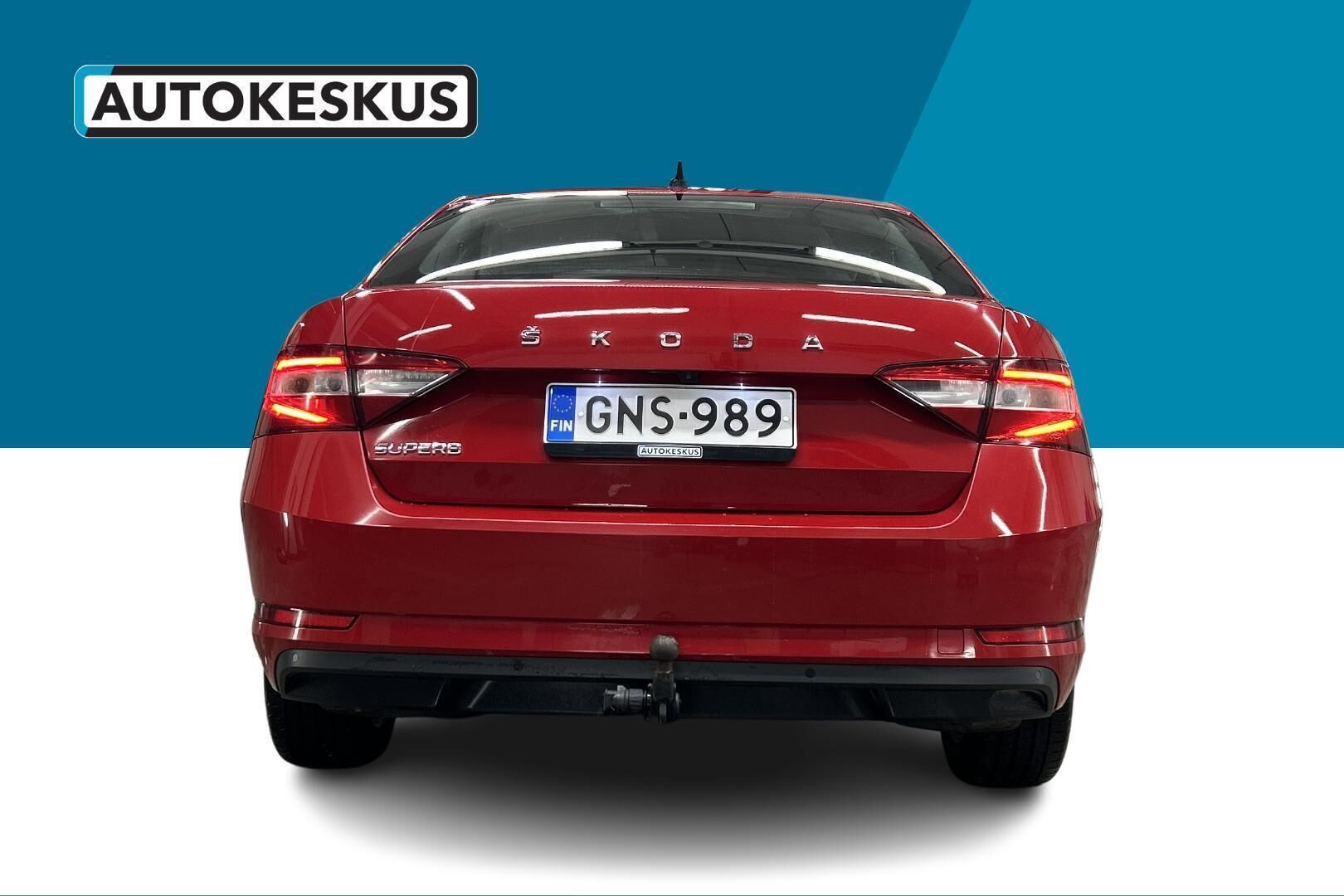 Skoda Superb iso kuva 6