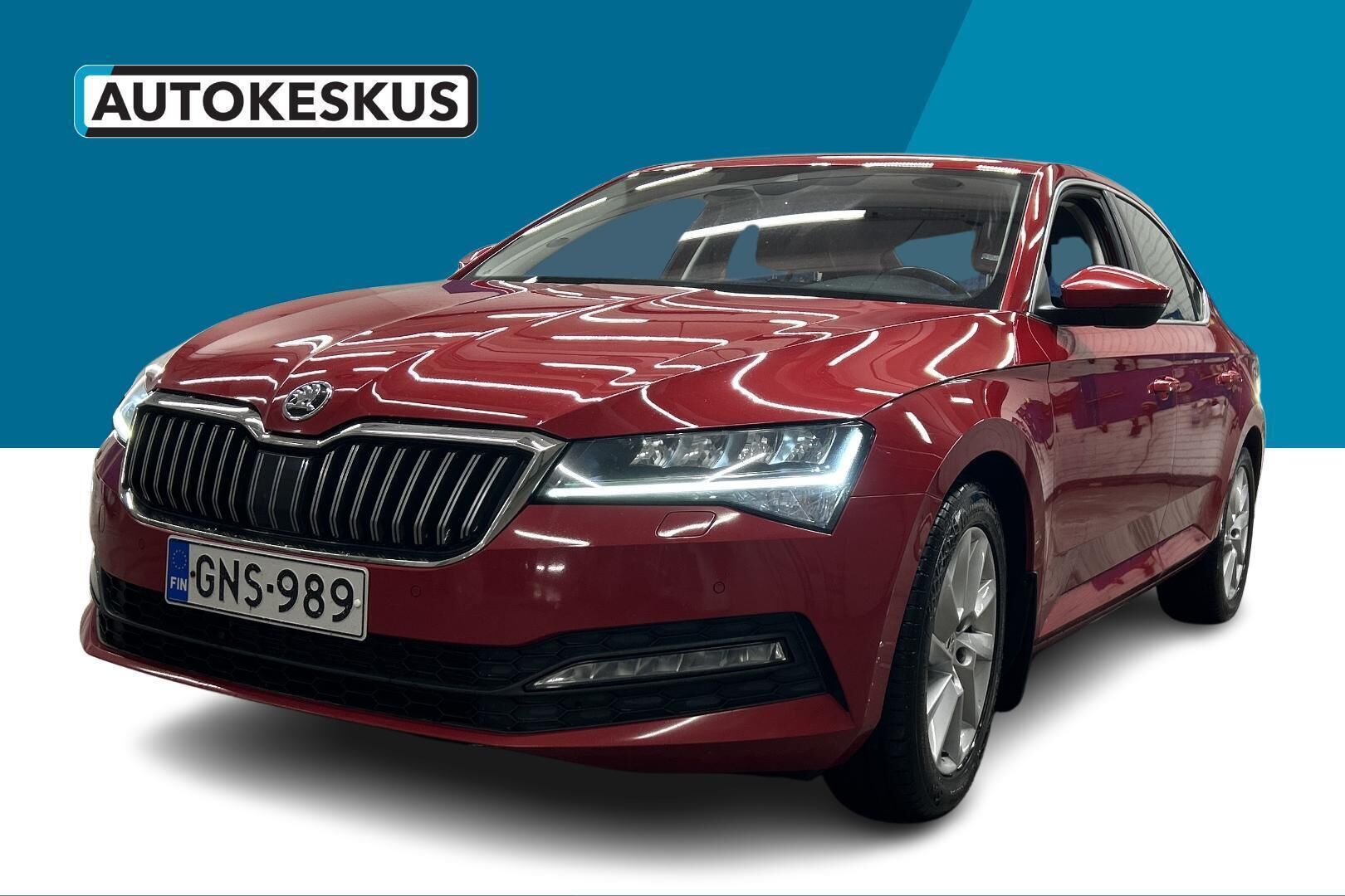 Skoda Superb iso kuva 0
