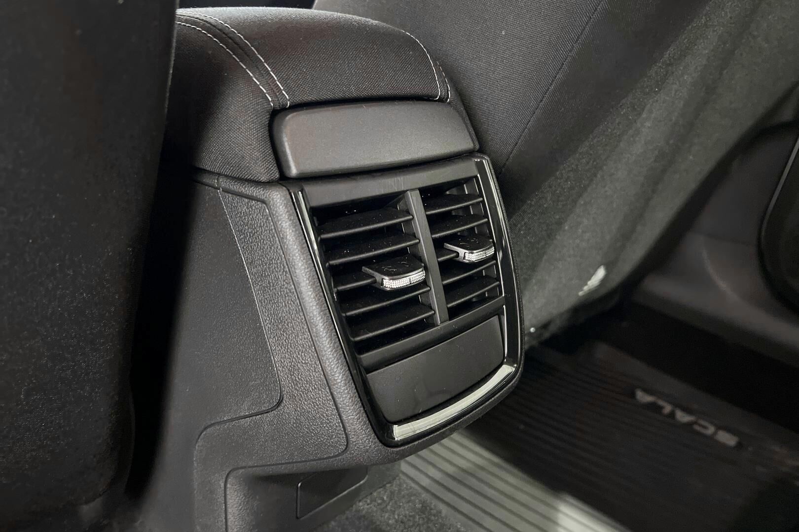 Skoda Scala iso kuva 25