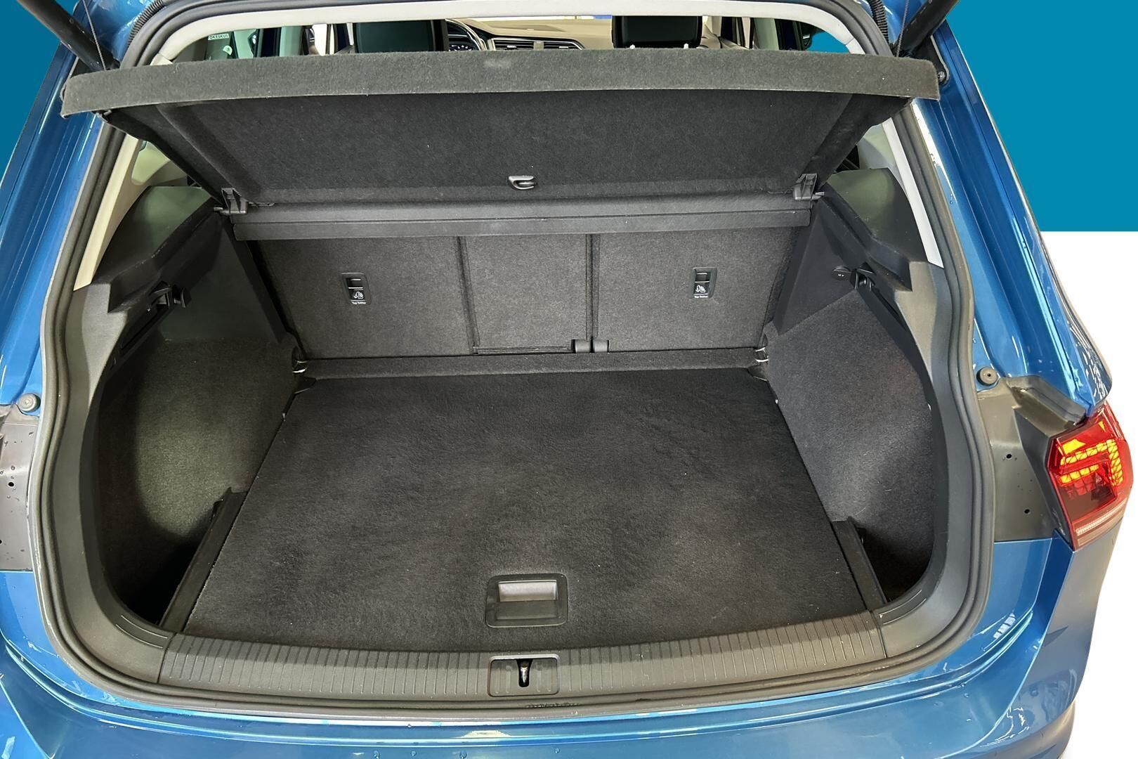 Volkswagen Tiguan iso kuva 11