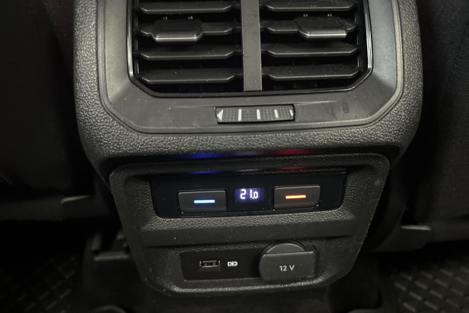 Volkswagen Tiguan iso kuva 28