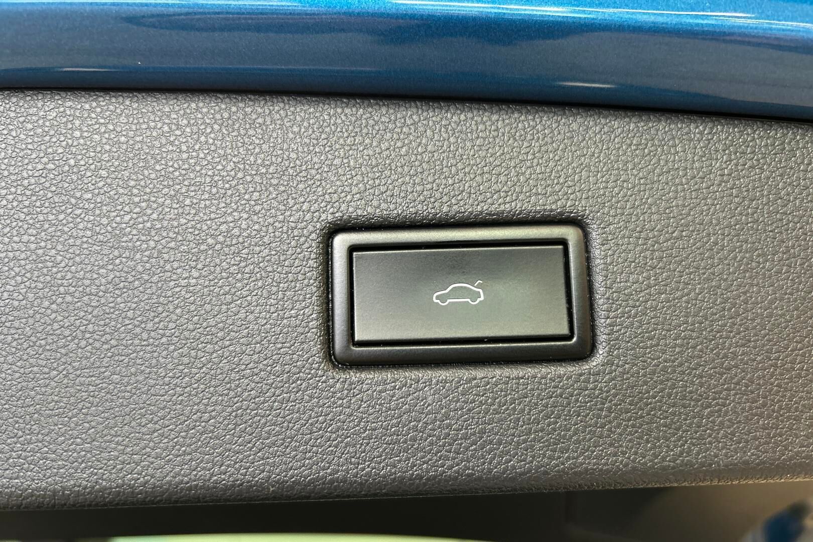 Volkswagen Tiguan iso kuva 30