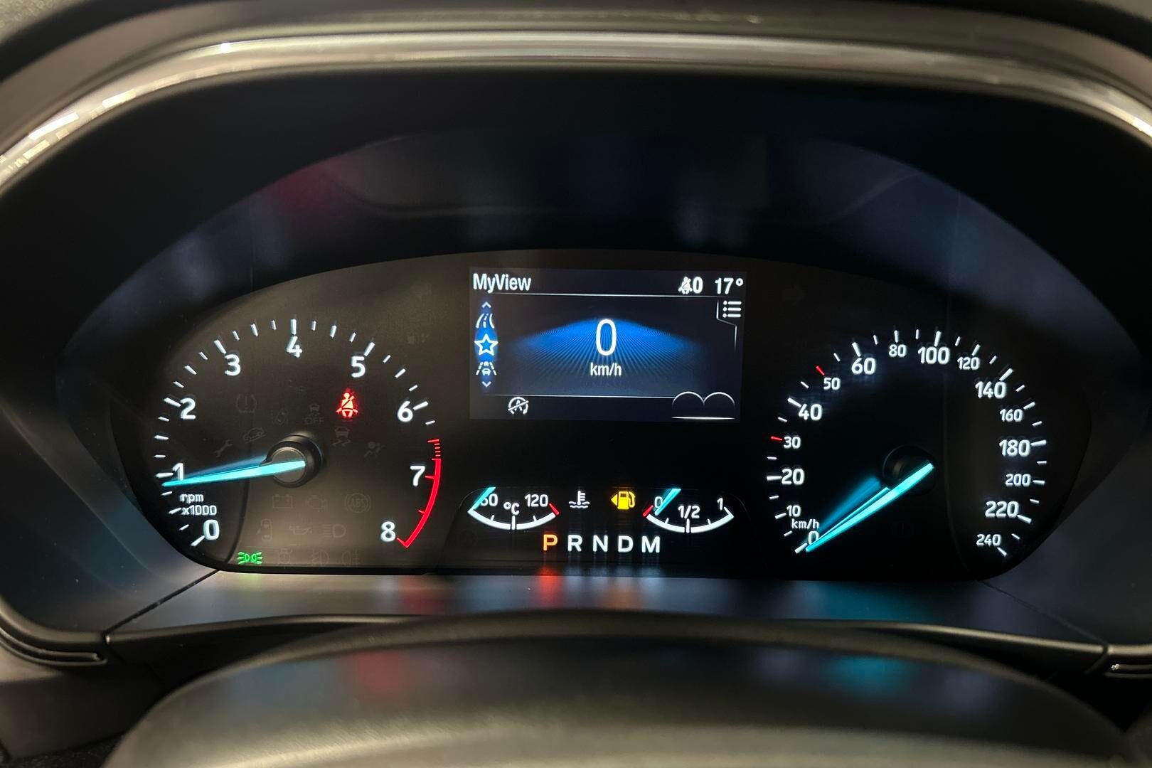 Ford Focus iso kuva 11