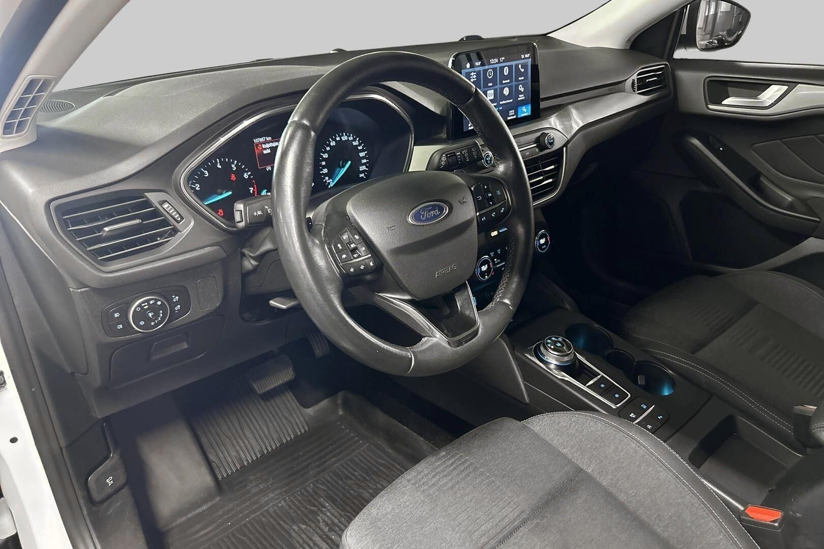 Ford Focus iso kuva 7
