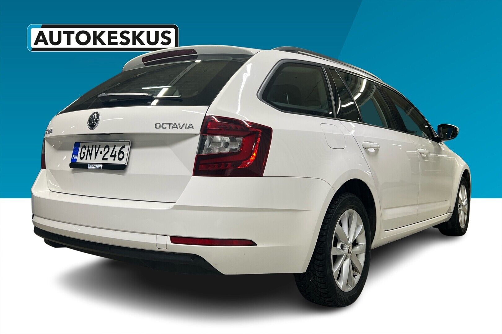 Skoda Octavia iso kuva 2