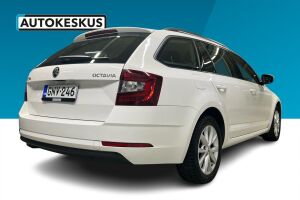 Skoda Octavia esikatselu 4