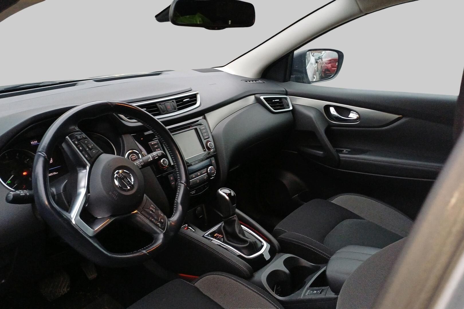 Nissan Qashqai iso kuva 2