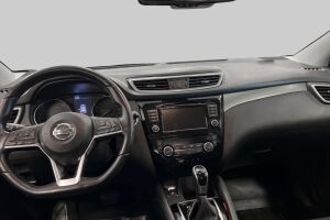 Nissan Qashqai esikatselu 2