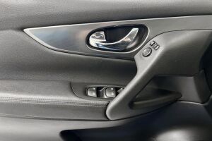 Nissan Qashqai esikatselu 9