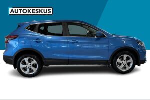 Nissan Qashqai esikatselu 1