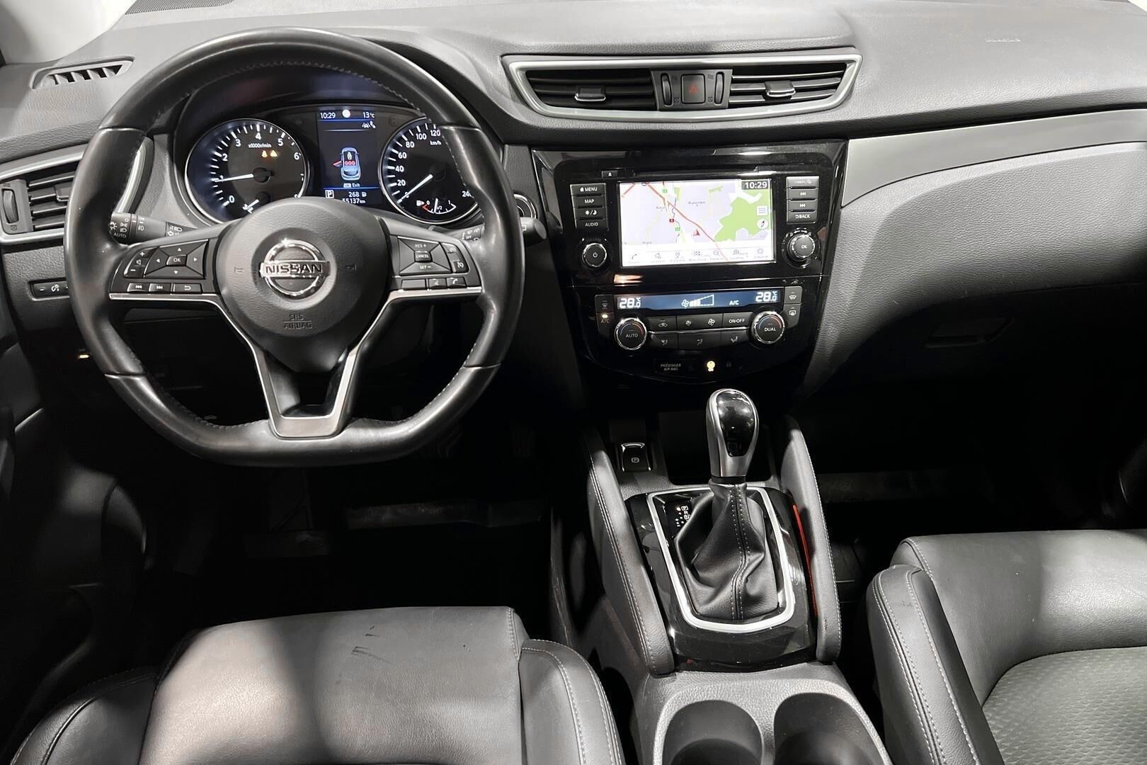 Nissan Qashqai iso kuva 11