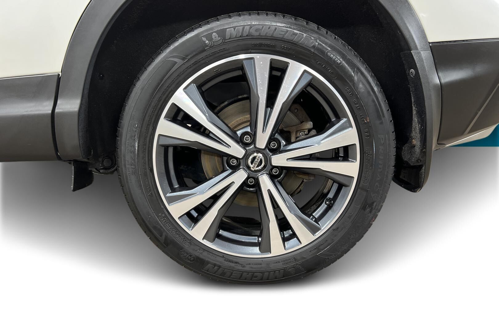 Nissan Qashqai iso kuva 13
