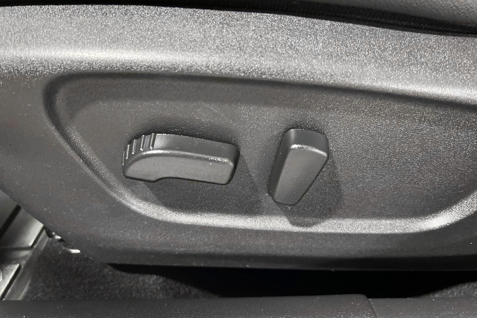 Nissan Qashqai iso kuva 14
