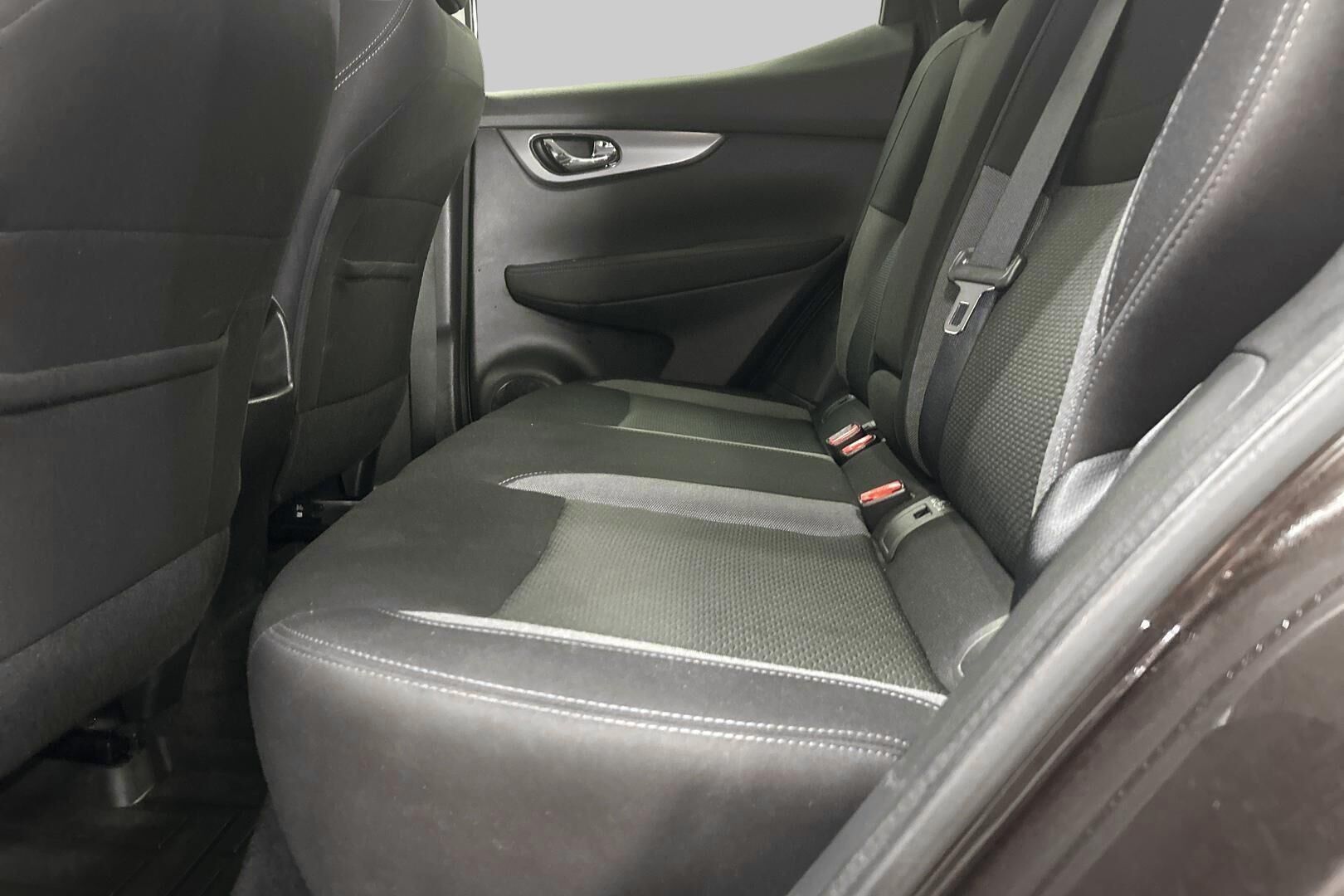 Nissan Qashqai iso kuva 5