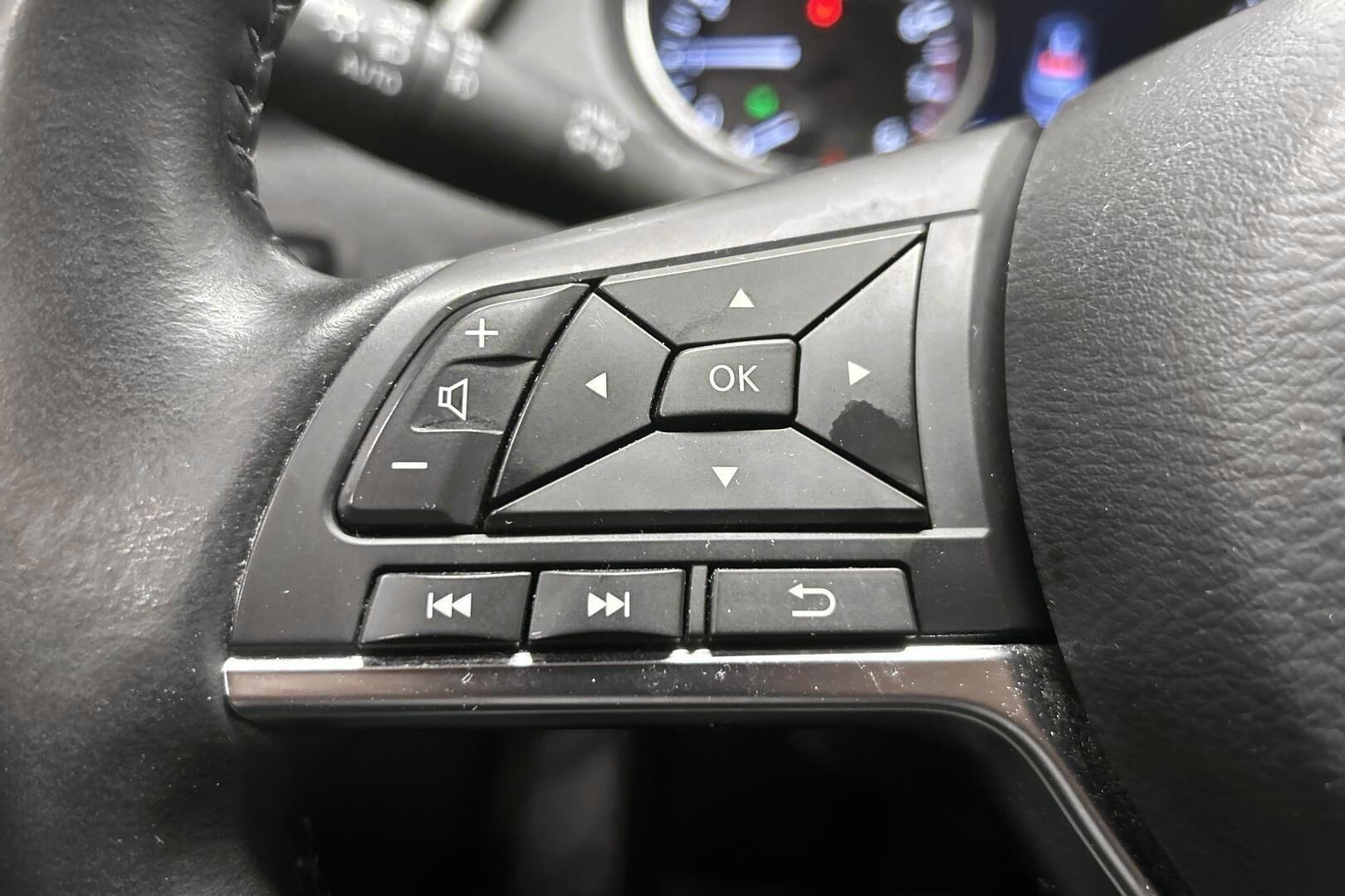 Nissan Qashqai iso kuva 7