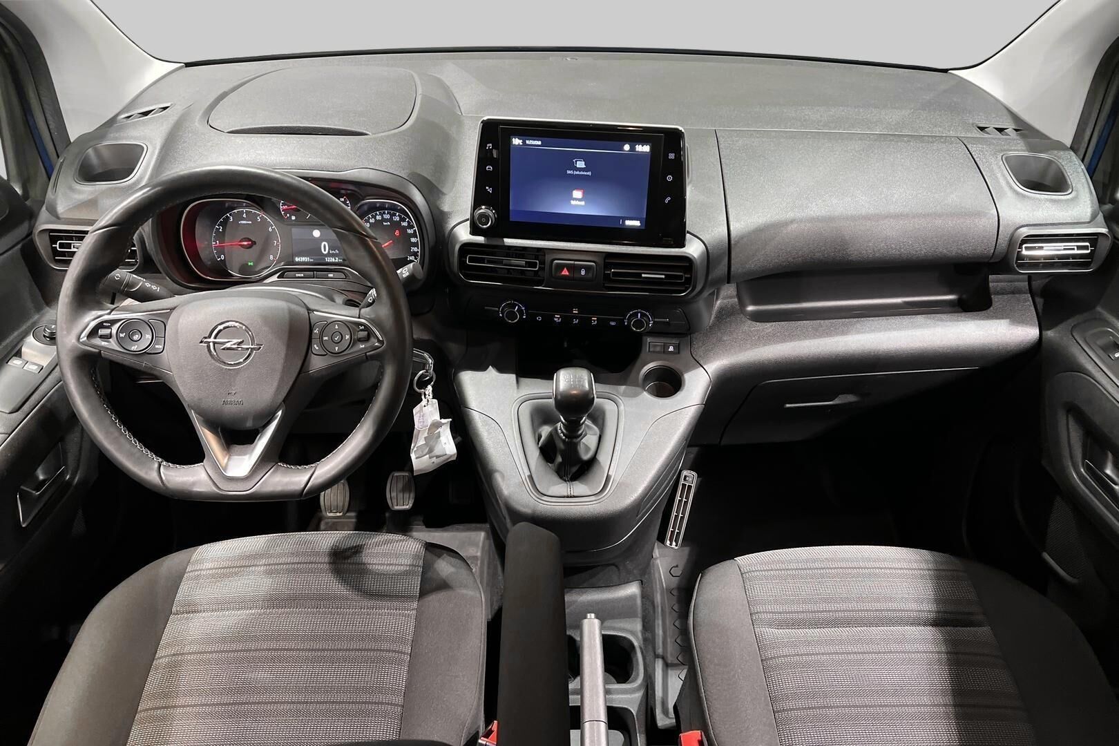 Opel Combo iso kuva 10