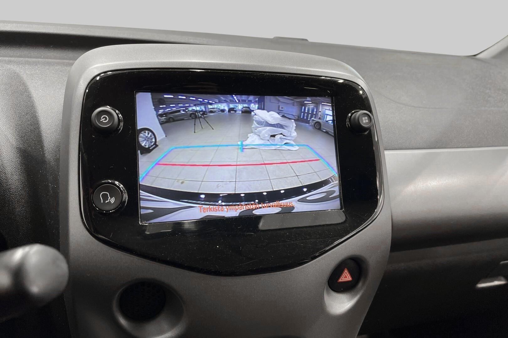 Toyota AYGO iso kuva 16