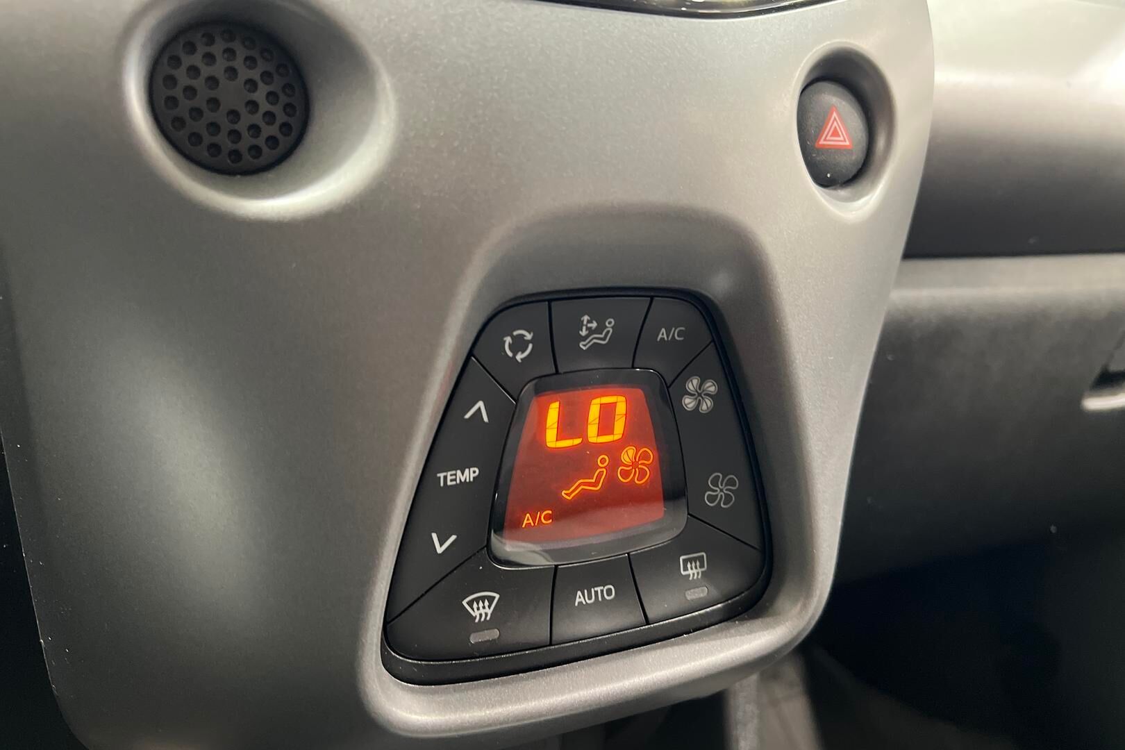 Toyota AYGO iso kuva 20