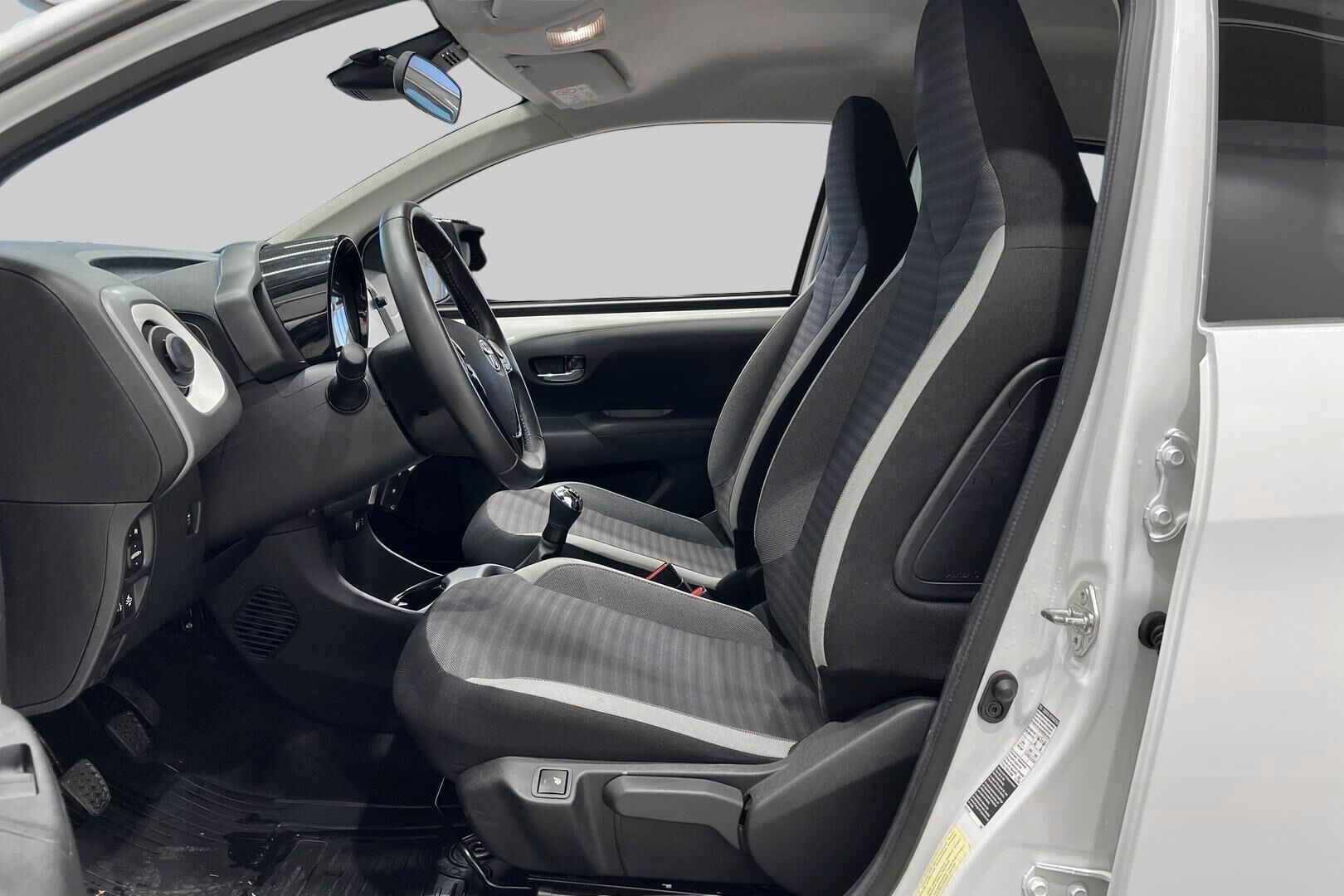 Toyota AYGO iso kuva 9