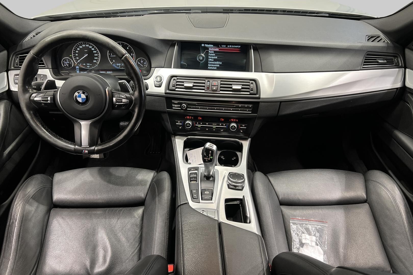 BMW 5-SARJA iso kuva 10