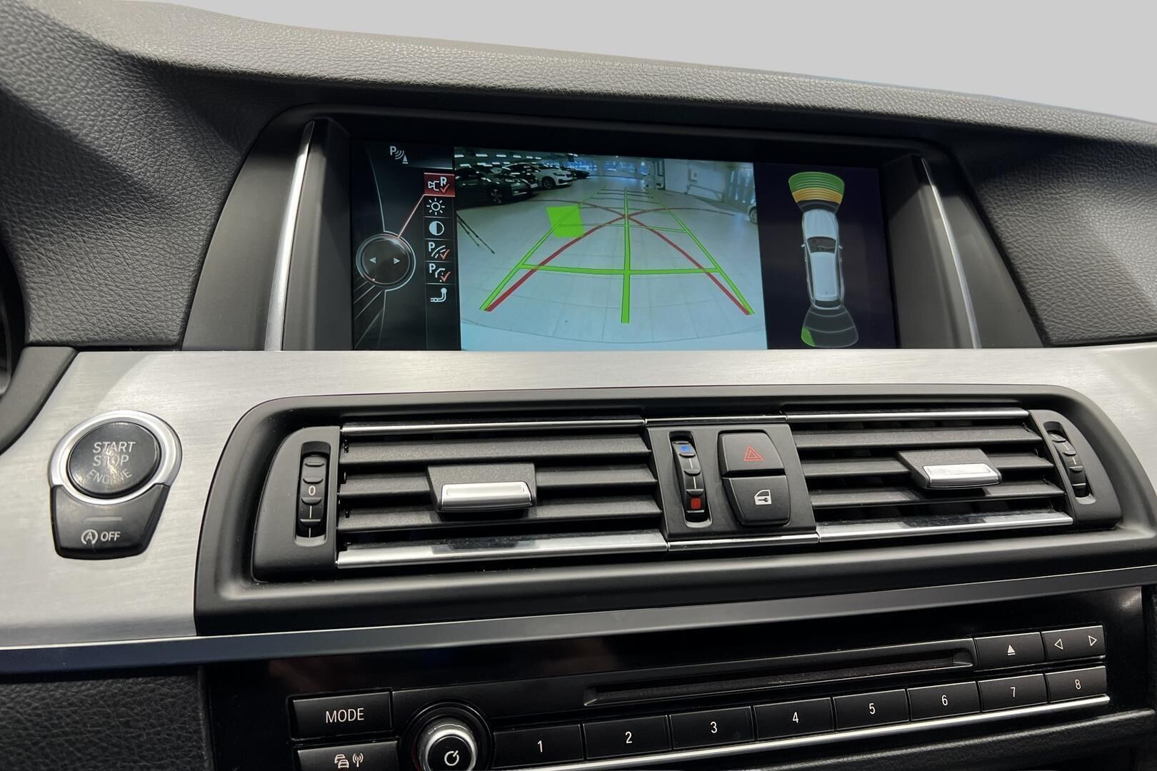 BMW 5-SARJA iso kuva 14