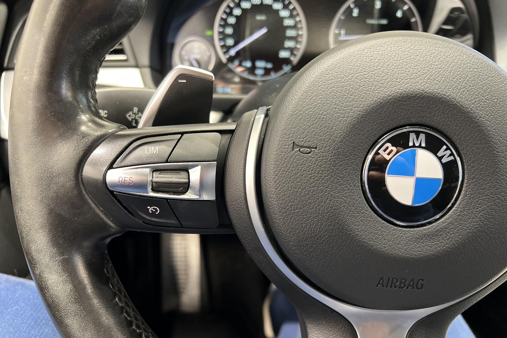 BMW 5-SARJA iso kuva 24