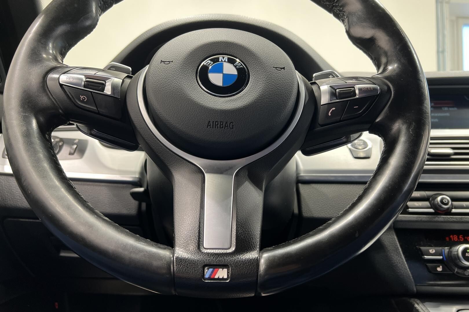 BMW 5-SARJA iso kuva 25