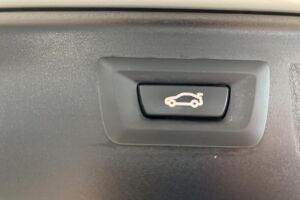 BMW 5-SARJA esikatselu 33