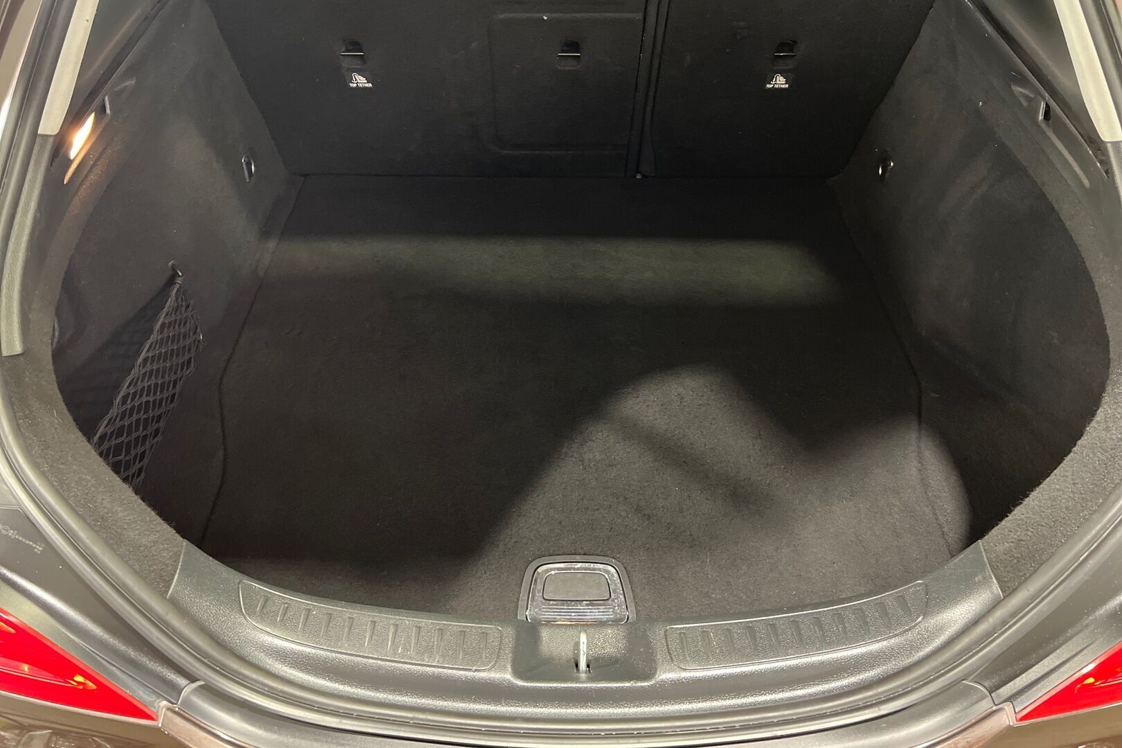 Mercedes-Benz CLA iso kuva 18