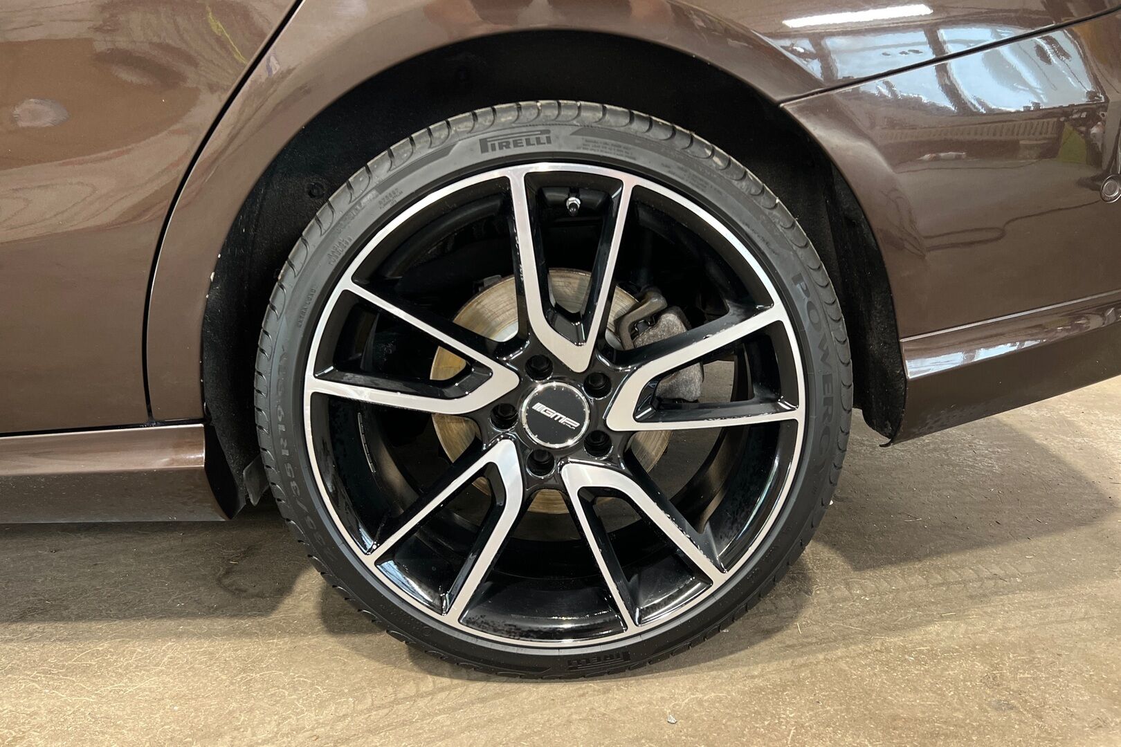 Mercedes-Benz CLA iso kuva 7