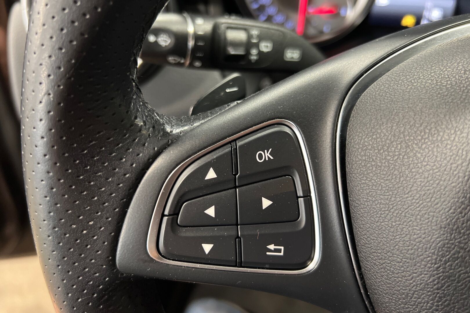 Mercedes-Benz CLA iso kuva 11