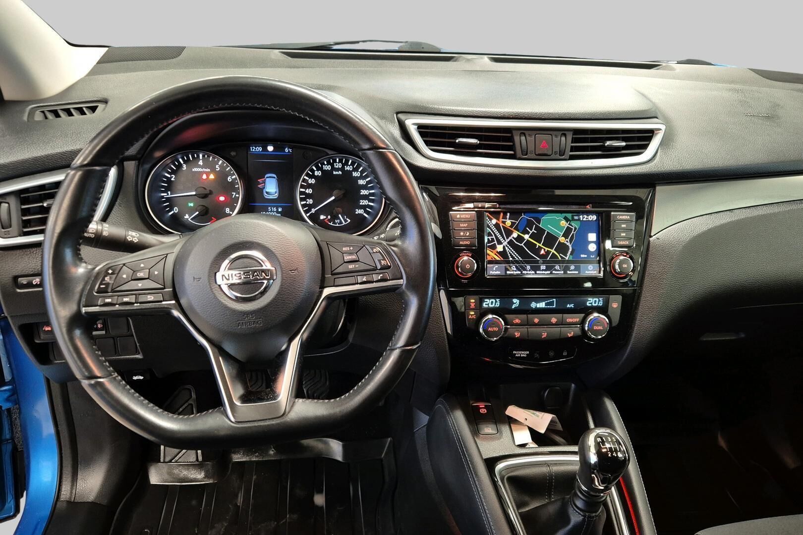 Nissan Qashqai iso kuva 5