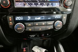 Nissan Qashqai esikatselu 9