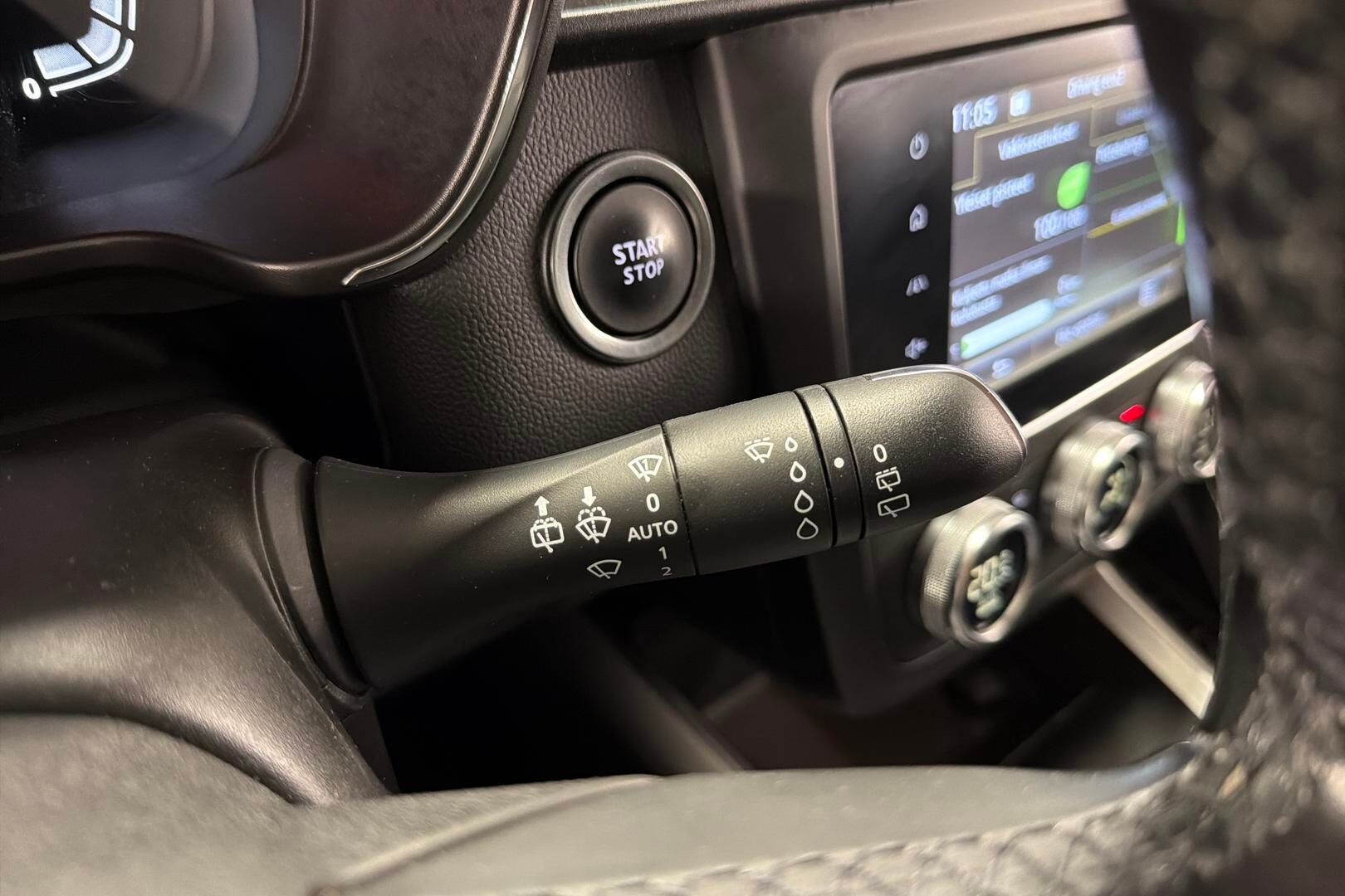 Renault Kadjar iso kuva 16