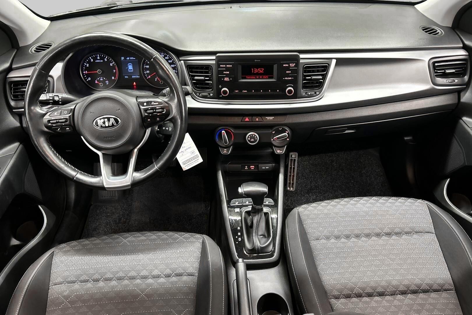 KIA Rio iso kuva 10