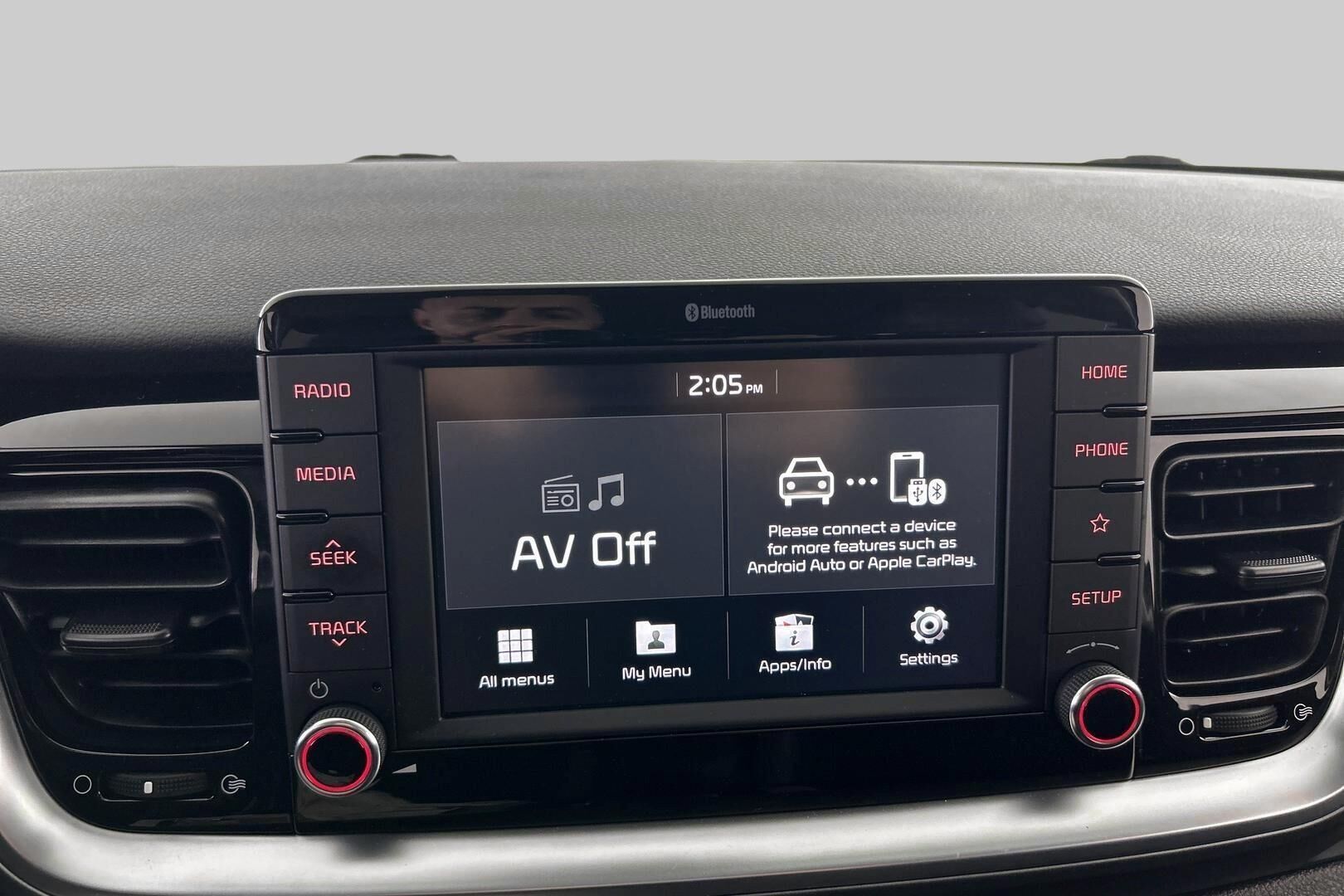 Kia Stonic iso kuva 21