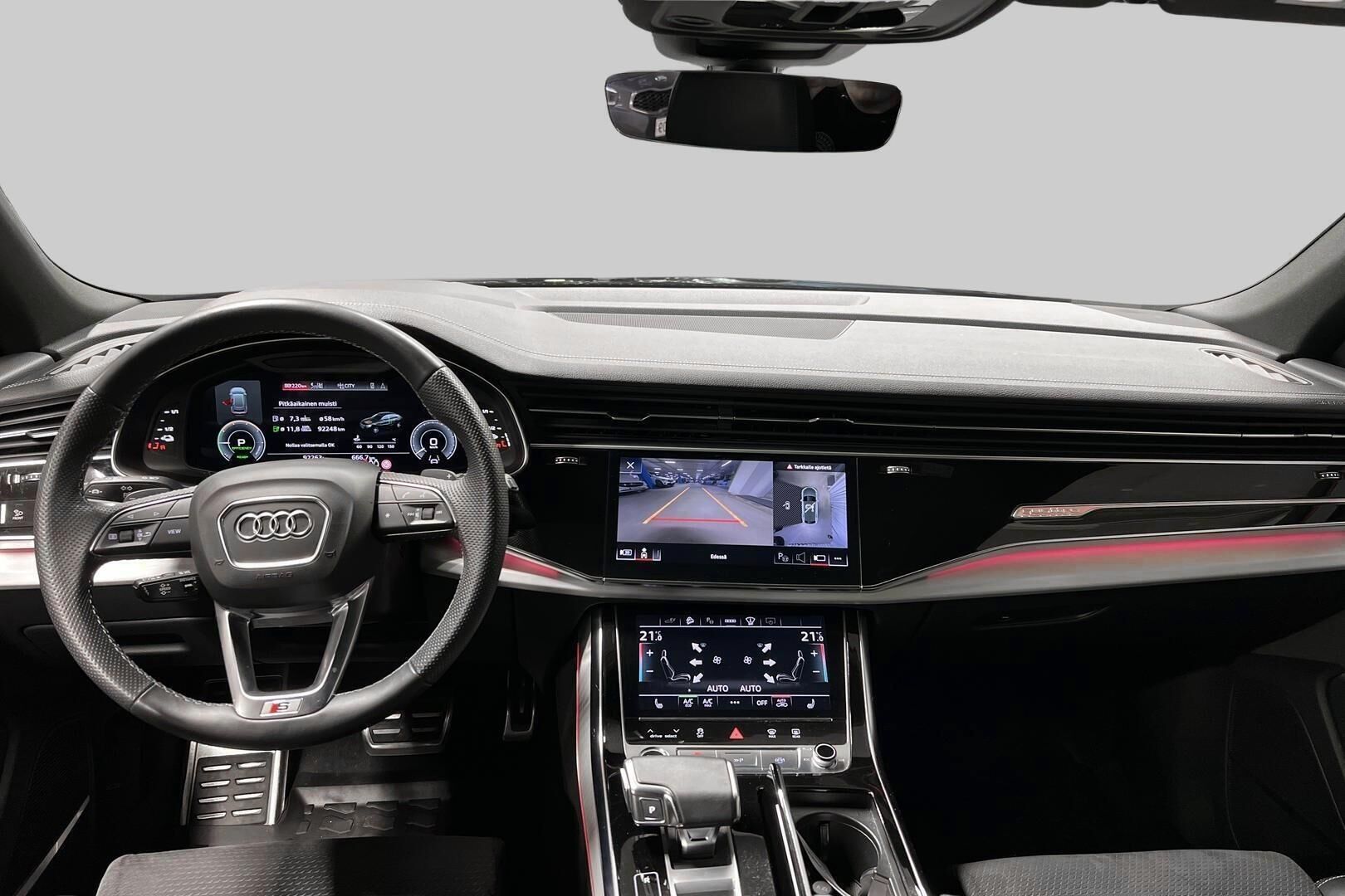 Audi Q8 iso kuva 11