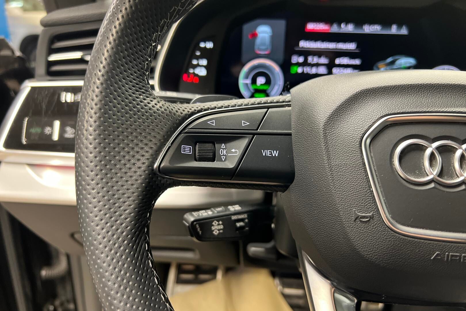 Audi Q8 iso kuva 19