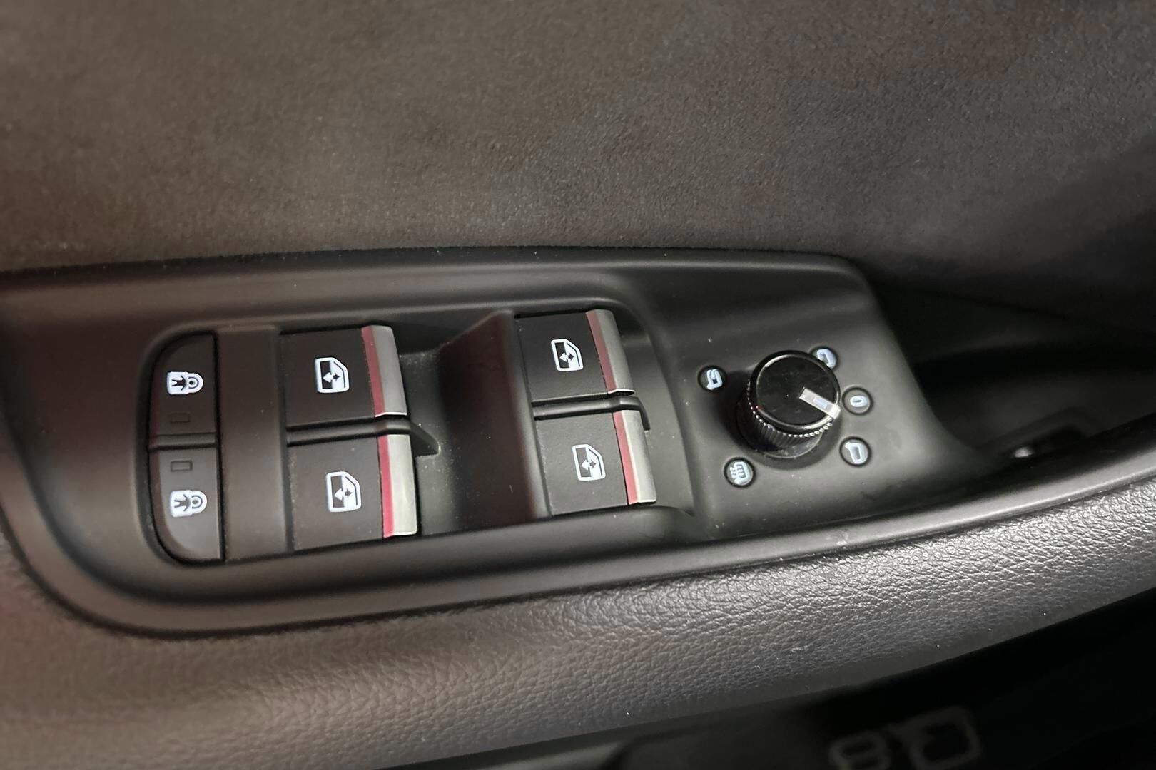 Audi Q8 iso kuva 20