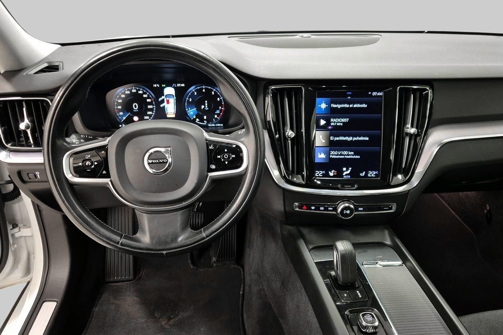 Volvo V60 iso kuva 10