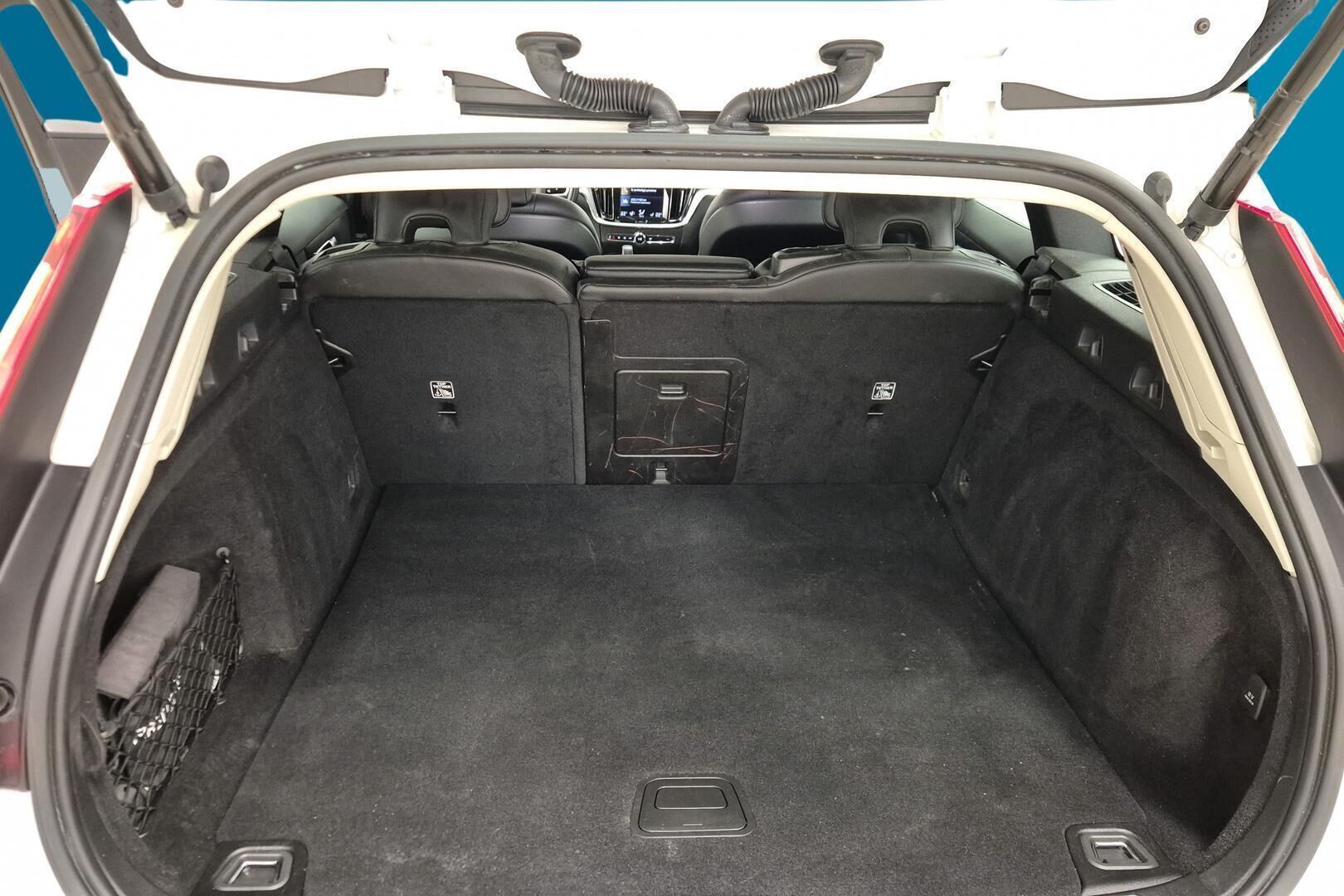 Volvo V60 iso kuva 11